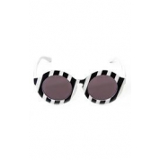 фото Женские солнцезащитные очки Trends Brands S14-MJ_1069-C208_BLK & WHT