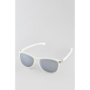 фото Женские солнцезащитные очки Lacoste Eyewear 616S-105