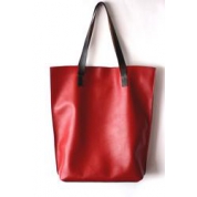 фото Женская кожаная сумка-мешок на плечо VIRRONEN, красная