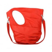фото Необычная красная женская сумочка итальянского Renato Angi